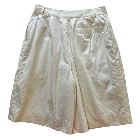 Givenchy Women’s Longline Golf Shorts White Pockets modest high rise 26 vintage - Picture 2 of 16